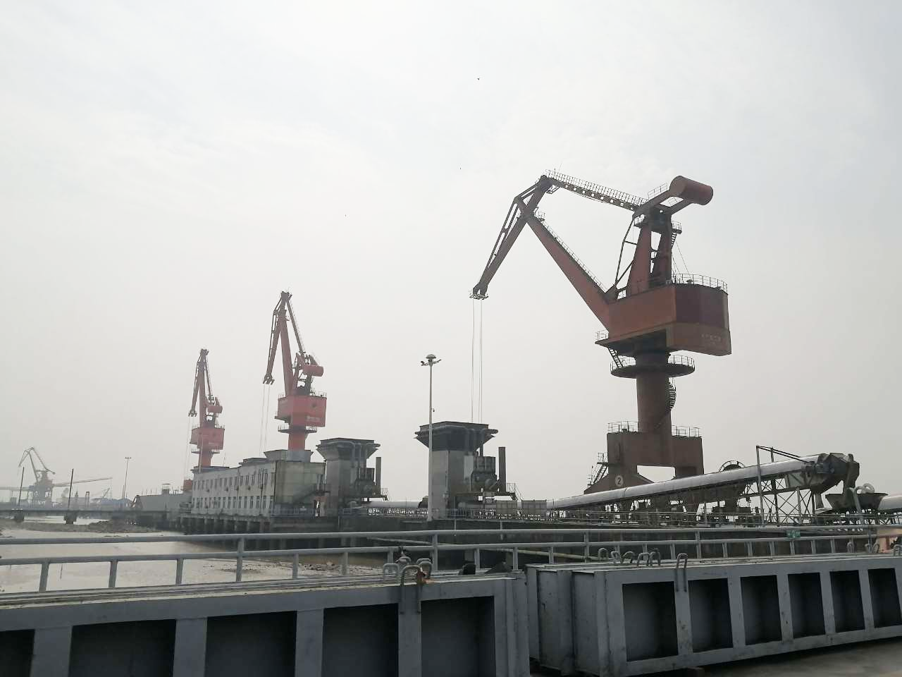 南通中集碼頭門(mén)座機(jī)力矩限制器順利驗(yàn)收！